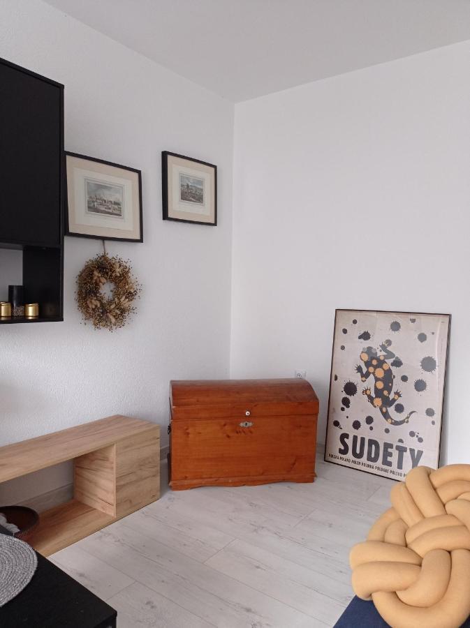 Babcares Apa Apartment Mirsk Bagian luar foto